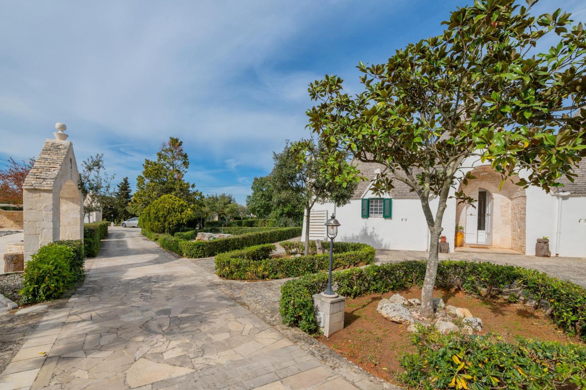 Trullo Degli Anelli In Masseria Cisternino Exterior foto